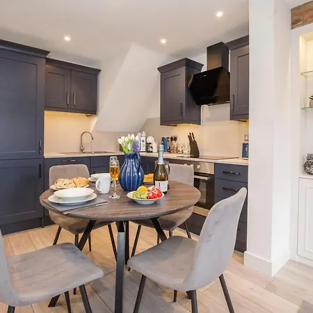 Luxury Apartments, Bishopthorpe Rd * York