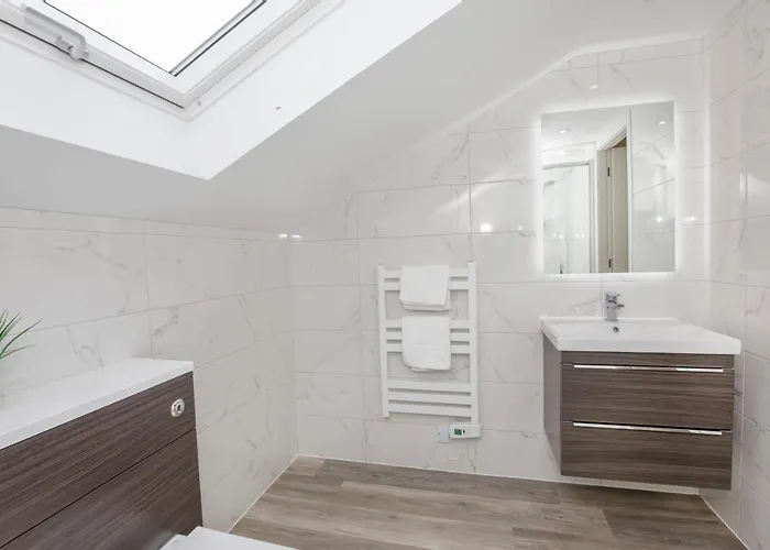 Luxury Apartments, Bishopthorpe Rd * York